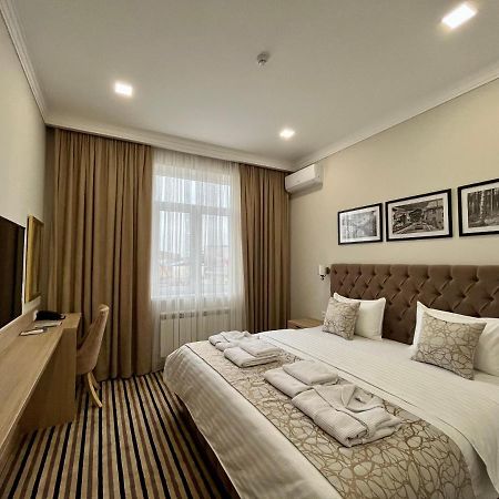 Bristol Hotel Tashkent Ngoại thất bức ảnh