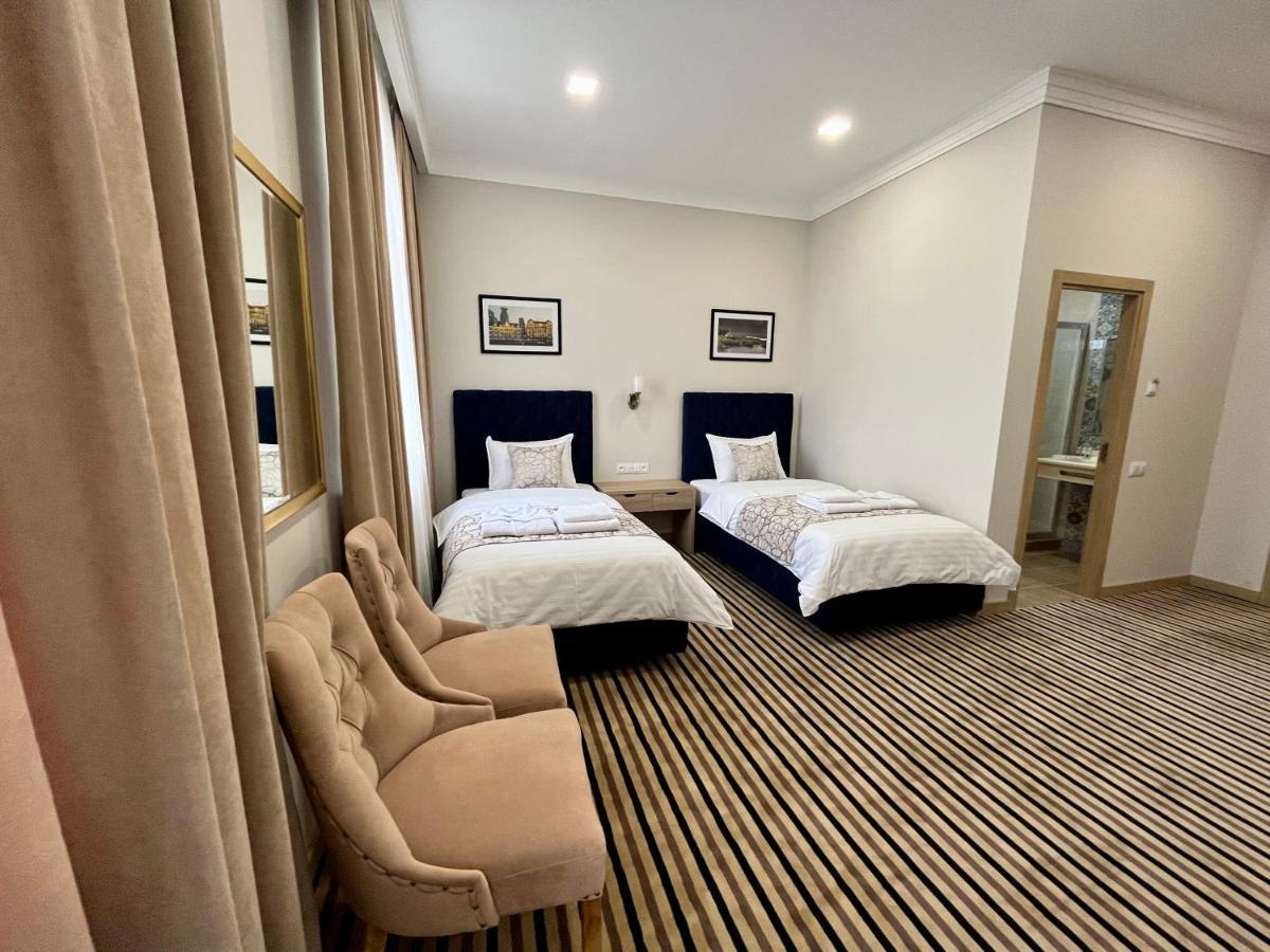 Bristol Hotel Tashkent Ngoại thất bức ảnh