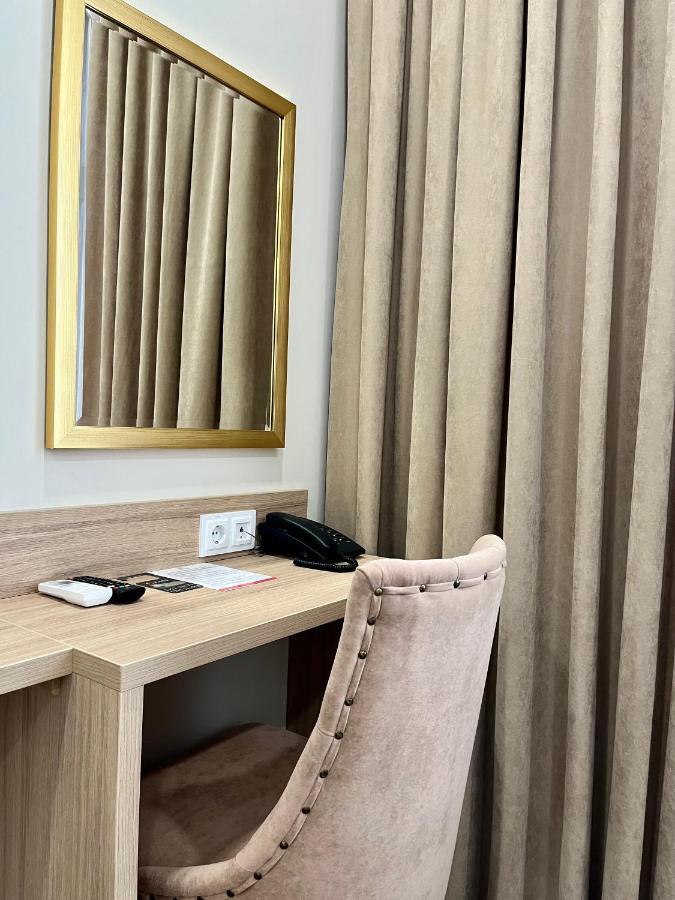 Bristol Hotel Tashkent Ngoại thất bức ảnh