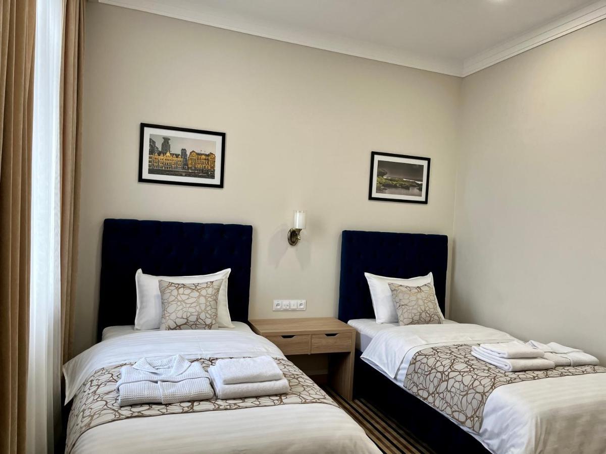 Bristol Hotel Tashkent Ngoại thất bức ảnh