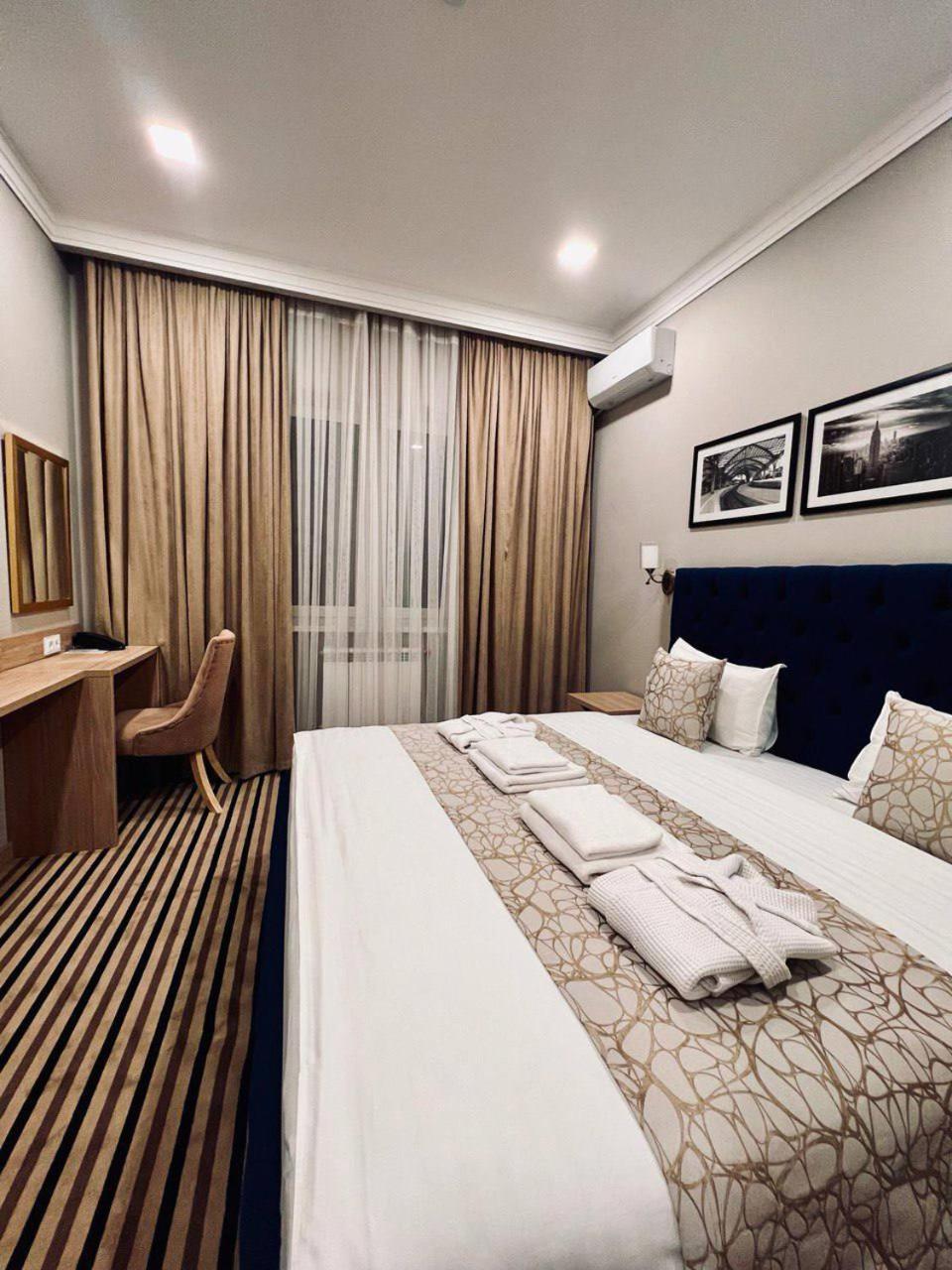 Bristol Hotel Tashkent Ngoại thất bức ảnh